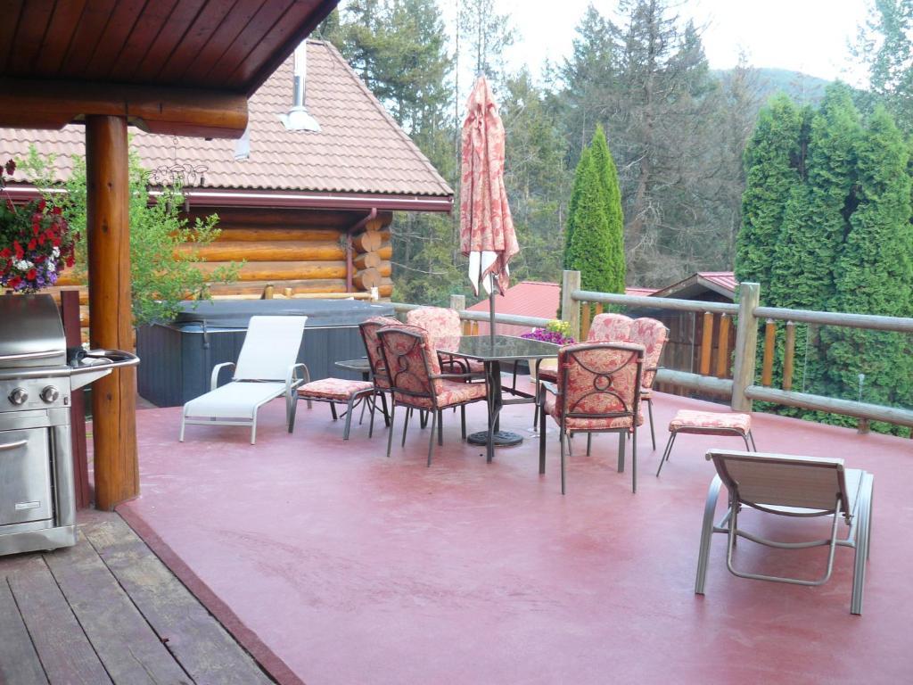 Hitching Post Resort Келоуна Стая снимка