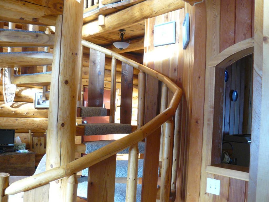 Hitching Post Resort Келоуна Стая снимка